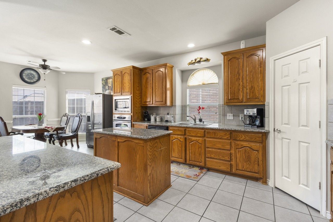 Real estate photography in Allen, Texas by The Yong Home Services